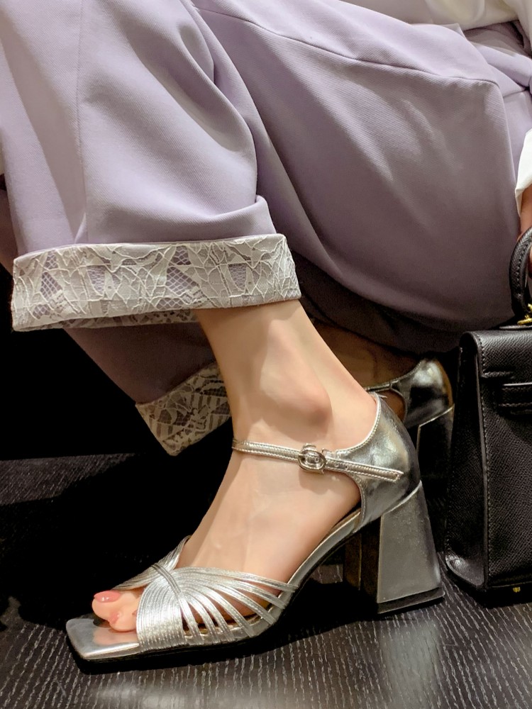 Sandal berongga hak tinggi wan - Leather Work Outfit ulasan dan harga