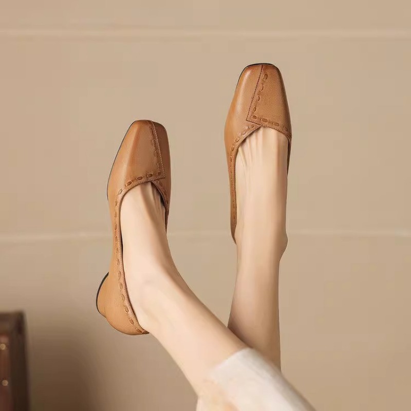 Sepatu Flat Hak Tebal Berujung - Leather Work Outfit ulasan dan harga